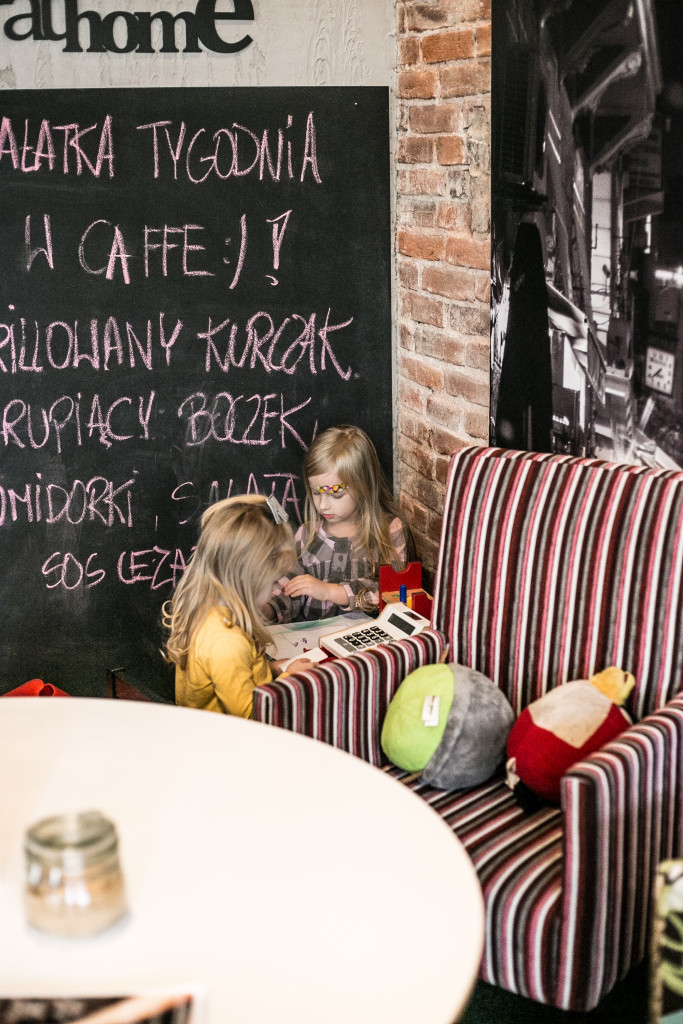 Caffe przy ulicy - miejsce przyjazne dzieciom w Łodzi