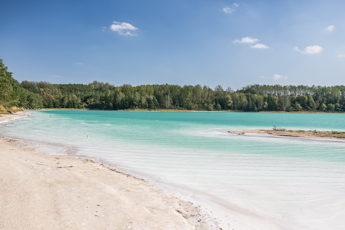 Osadnik Gajówka, lazurowe jezioro w polsce, niebieskie jezioro w polsce, lazurowe jeziowo łódzkie